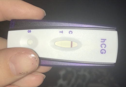 First Signal One Step Pregnancy Test